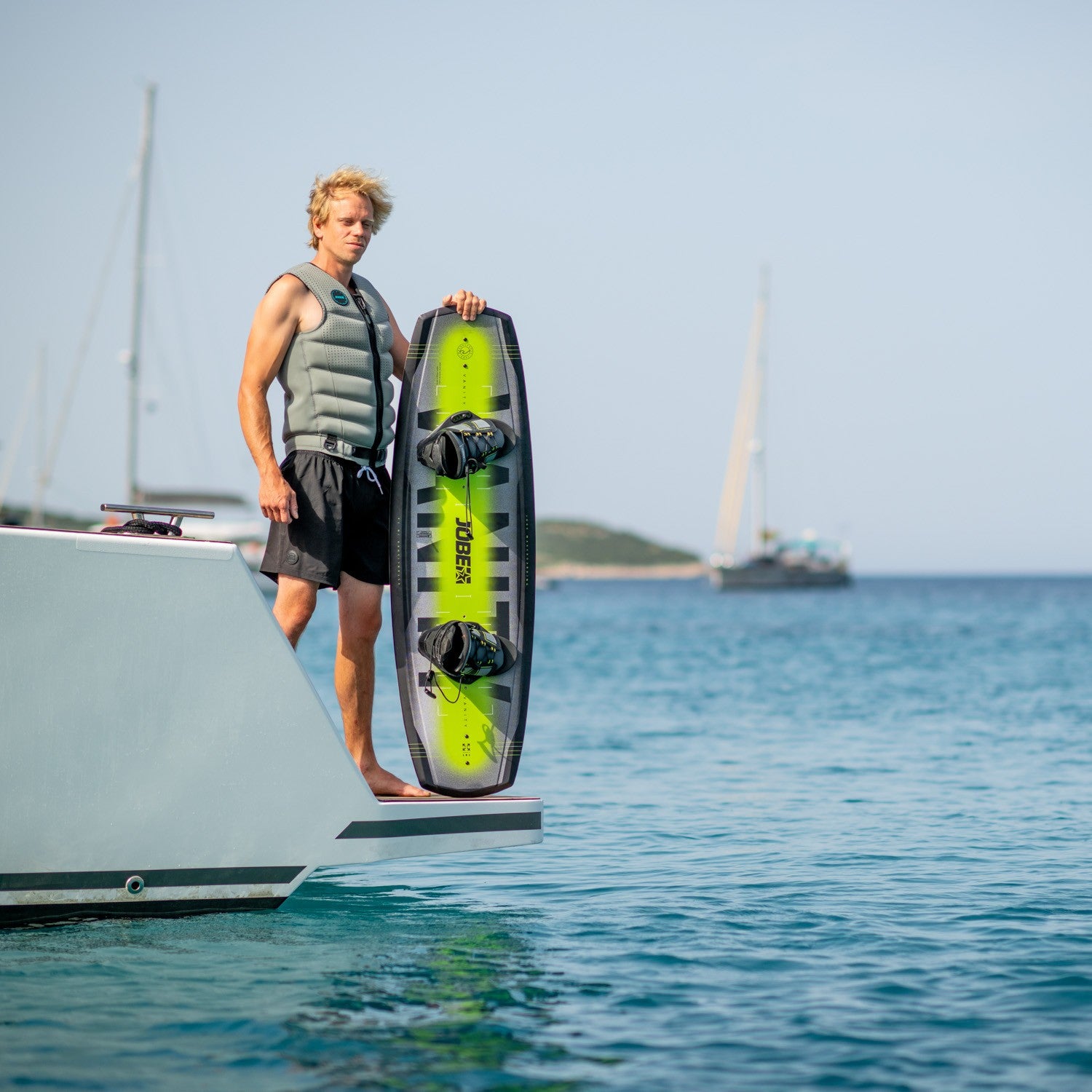 VANITY WAKEBOARD