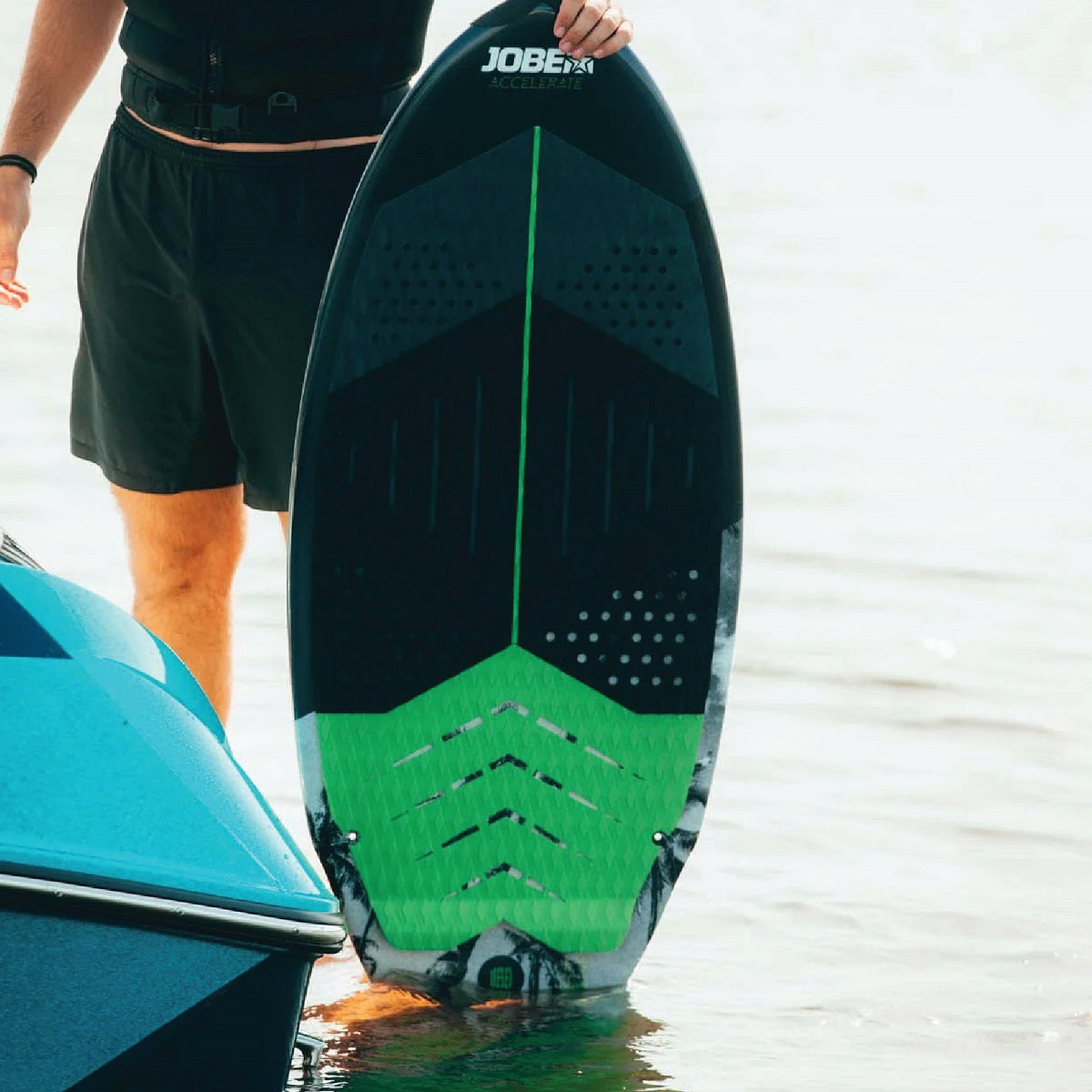 ACCELERATE WAKESURFER