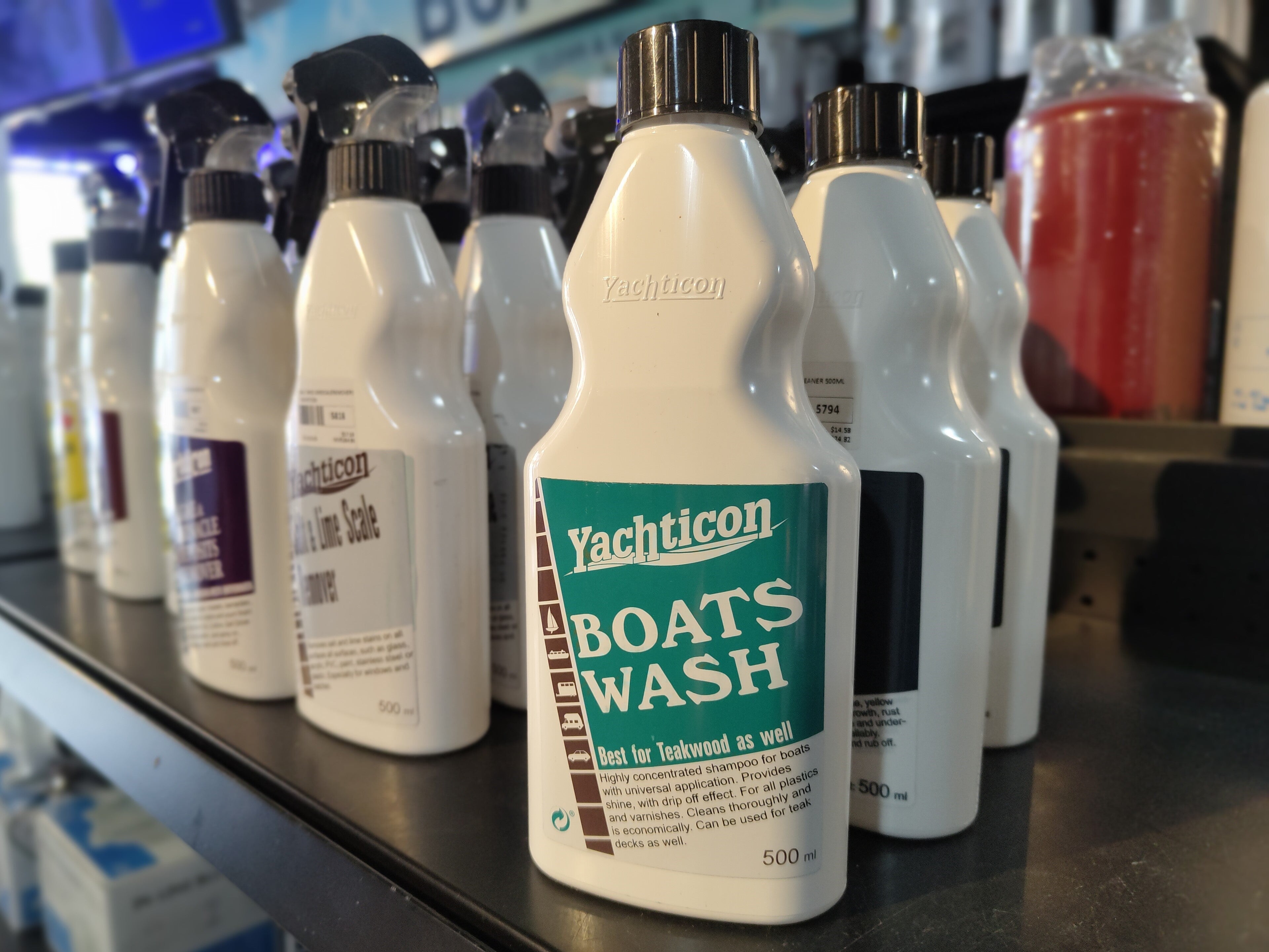 KEEP YOUR DISH SOAP IN THE KITCHEN – START USING YACHTICON BOAT WASH